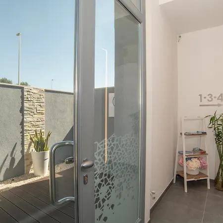 Apartament Mini House App To 3 *