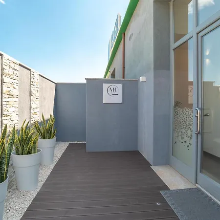 Mini House App To 3